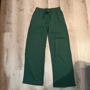 Aritzia sweatpants